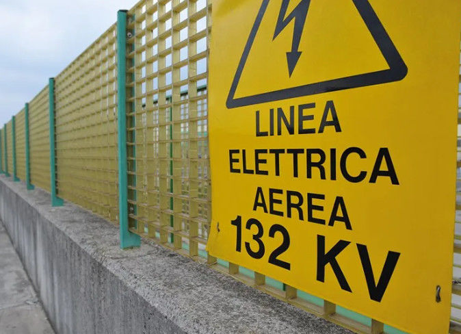 Eletricidade de advertência que raspa FRP que cerca a durabilidade alta dos produtos da segurança da fibra de vidro