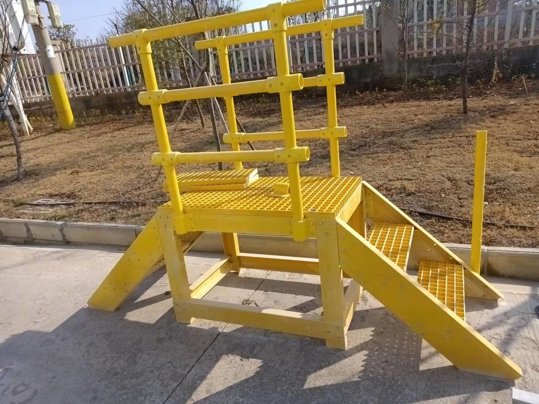 Grelhas de FRP de tamanho personalizado para construir a escada de segurança e a plataforma de passagem
