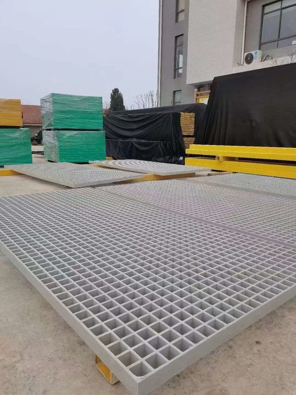 Pista de planta de galvanização Use 38*38*30mm FRP Grating Dimensão e cor personalizadas